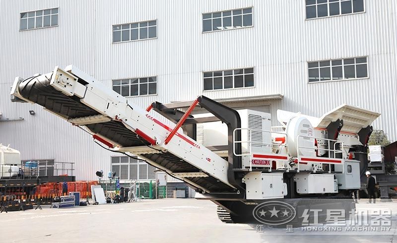 履帶破碎機(jī)_液壓自行驅(qū)動(dòng)，全剛性船型結(jié)構(gòu)組合