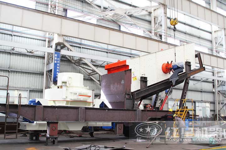 移動(dòng)柴油機(jī)式制沙機(jī)：配VSI制砂機(jī)，制砂+整形