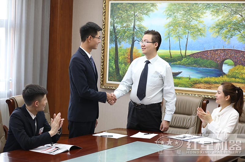 客戶來廠實地考察，簽訂合同 
